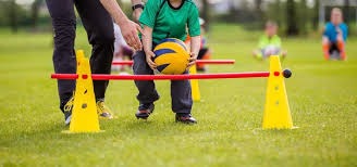 《棒球与现代快节奏生活的冲突：长达四小时的比赛还有未来吗？》