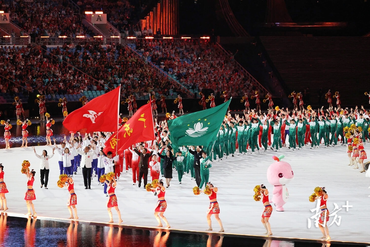 2025 赛季：大联盟历史上单季盗垒总数突破 3800 次，重回“速度时代”